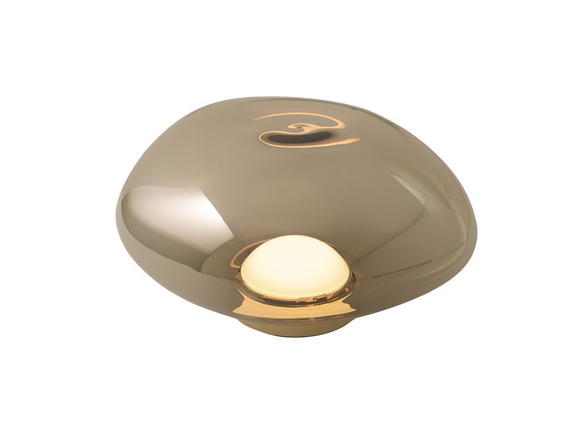 【トム ディクソン/Tom Dixon / GOODS】のMelt Surface LED / メルト サーフェイス 内蔵LED フロアライト仕様 インテリア・キッズ・メンズ・レディースファッション・服の通販 founy(ファニー) ガラス Glass, Glassware テーブル Table, Dining Table ハンド Hand, Handmade フェイス Face, Facial Design フロント Front, Front Design 送料無料 Free Shipping ホーム・キャンプ・アウトドア・お取り寄せ Home Living / Home & Lifestyle / Camping Gear / Outdoor Camping 家具・インテリア Home Furniture & Interior. Stylish & Functional Living Spaces ライト・照明 Lamps & Lighting Fixtures フロアランプ・スタンドライト Floor Lamp / Standing Lamp ブロンズ|ID: prp329100000008700 ipo3291000000036848289