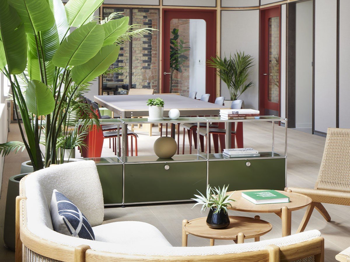 【ユーエスエム/USM / GOODS】のUSM Haller Sideboard / USMハラー サイドボード W / D / H:1523 / 373 / 740mm ドロップダウンドア × 2 インテリア・キッズ・メンズ・レディースファッション・服の通販 founy(ファニー) コレクション Collection, Seasonal Line シンプル Simple, Minimal ニューヨーク New York, NYC Style バランス Balance, Style Balance ボックス Boxy, Box Shape ホーム・キャンプ・アウトドア・お取り寄せ Home Living / Home & Lifestyle / Camping Gear / Outdoor Camping 家具・インテリア Home Furniture & Interior. Stylish & Functional Living Spaces 収納家具・キャビネット Storage Furniture サイドボード・リビング収納 Cabinet / Storage Cabinet 参考イメージ|ID: prp329100000008898 ipo3291000000036813643