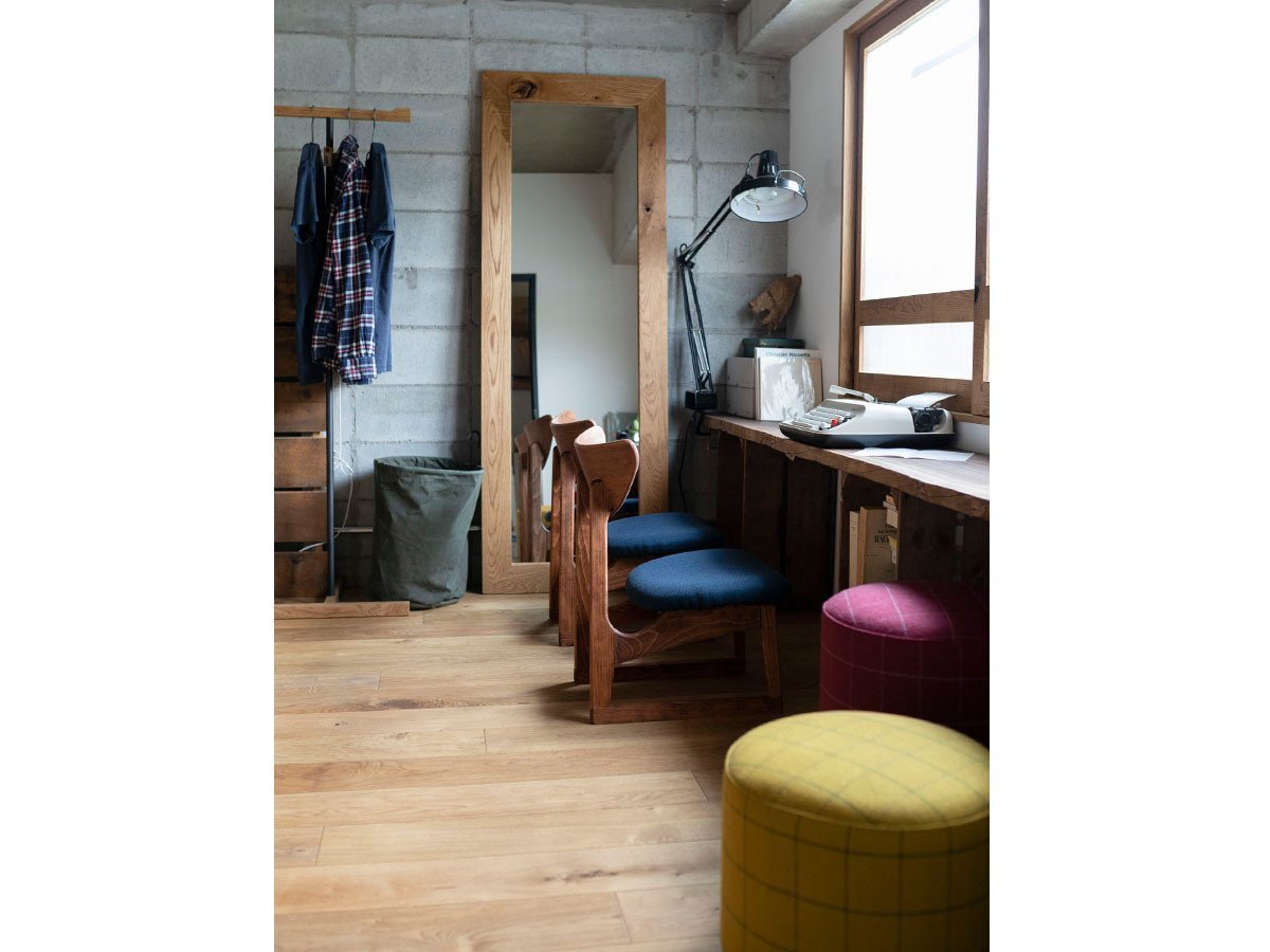 【スウィッチ/SWITCH / GOODS】のColumn stool L / コラム スツール Lサイズ インテリア・キッズ・メンズ・レディースファッション・服の通販 founy(ファニー) 　送料無料　Free Shipping　ホーム・キャンプ・アウトドア・お取り寄せ　Home Living / Home & Lifestyle / Camping Gear / Outdoor Camping　家具・インテリア　Home Furniture & Interior. Stylish & Functional Living Spaces　チェア・椅子　Seating & Chairs　スツール・バースツール　Stools & Bar Stools　参考イメージ|ID: prp329100000008924 ipo3291000000034525748