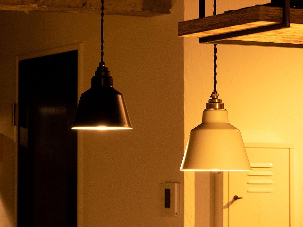 【フライミーパーラー/FLYMEe Parlor / GOODS】のPendant Light / ペンダントライト #105499 インテリア・キッズ・メンズ・レディースファッション・服の通販 founy(ファウニー) 　シンプル　Simple, Minimal　バランス　Balance, Style Balance　リラックス　Relax, Relaxed Fit　ホーム・キャンプ・アウトドア・お取り寄せ　Home Living / Home & Lifestyle / Camping Gear / Outdoor Camping　家具・インテリア　Home Furniture & Interior. Stylish & Functional Living Spaces　ライト・照明　Lamps & Lighting Fixtures　ペンダントライト・吊り下げ照明　Pendant Light / Hanging Light Fixture　「リモコンLED電球」選択時 調光イメージ|ID: prp329100000009146 ipo3291000000037078966