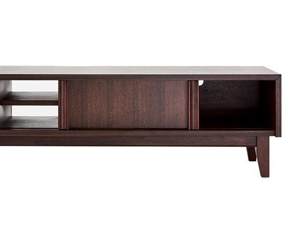 【フライミー ヴェール/FLYMEe vert / GOODS】のTV Board / テレビボード n97017 インテリア・キッズ・メンズ・レディースファッション・服の通販 founy(ファニー) 　おすすめ　Recommended / Our Picks　シンプル　Simple, Minimal　センター　Center, Center Line　テーブル　Table, Dining Table　デスク　Desk, Work Desk　ホーム・キャンプ・アウトドア・お取り寄せ　Home Living / Home & Lifestyle / Camping Gear / Outdoor Camping　家具・インテリア　Home Furniture & Interior. Stylish & Functional Living Spaces　テレビボード・テレビ台　TV Cabinets & Consoles　テレビ台・TVボード　Tv Board　引き戸内の収納スペースには配線孔があります。|ID: prp329100000009170 ipo3291000000036605424