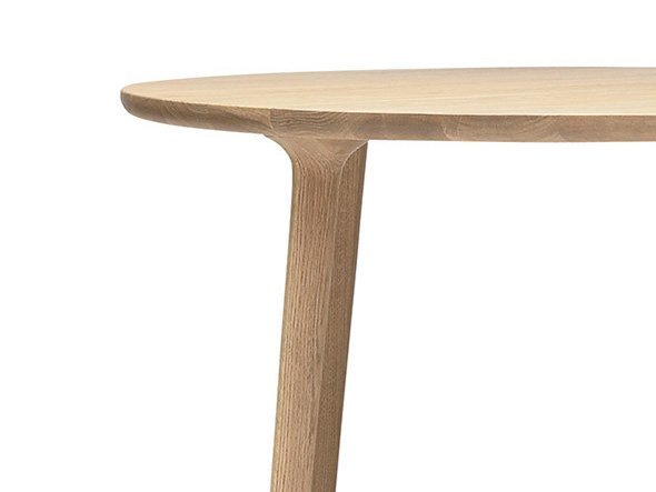 【ブリッジ/BRIDGE / GOODS】のROUND TABLE / ラウンドテーブル 人気、トレンドファッション・服の通販 founy(ファニー) 　コレクション　Collection, Seasonal Line　シンプル　Simple, Minimal　テーブル　Table, Dining Table　フォルム　Silhouette, Form　フラット　Flat, Flat Shoes　ラウンド　Round, Round Neck　送料無料　Free Shipping　ホーム・キャンプ・アウトドア・お取り寄せ　Home Living / Home & Lifestyle / Camping Gear / Outdoor Camping　家具・インテリア　Home Furniture & Interior. Stylish & Functional Living Spaces　テーブル　Dining, Coffee & Side Tables　ダイニングテーブル・食卓テーブル　Dining Tables　other-5|ID: prp329100000009462 ipo3291000000031529998