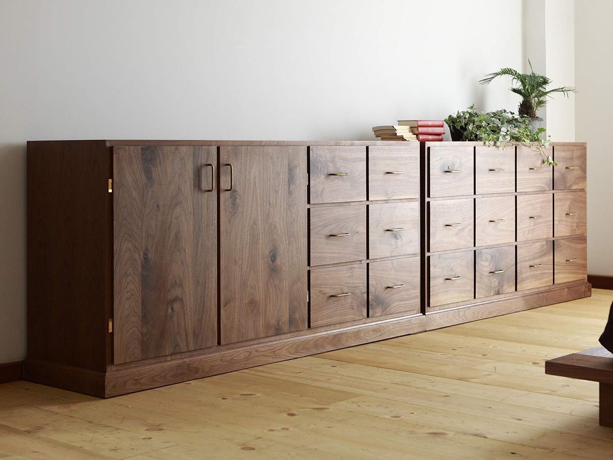 【広松木工/Hiromatsu Furniture / GOODS】のFREX / フレックス ローチェスト 138 インテリア・キッズ・メンズ・レディースファッション・服の通販 founy(ファニー) 　スタンダード　Standard　ヴィンテージ　Vintage　ホーム・キャンプ・アウトドア・お取り寄せ　Home,Garden,Outdoor,Camping Gear　家具・インテリア　Furniture　収納家具・キャビネット　Storage Furniture　チェスト　Chest　左:同シリーズの「チェスト & ドア 159」、右:本商品|ID: prp329100000009477 ipo3291000000030190702