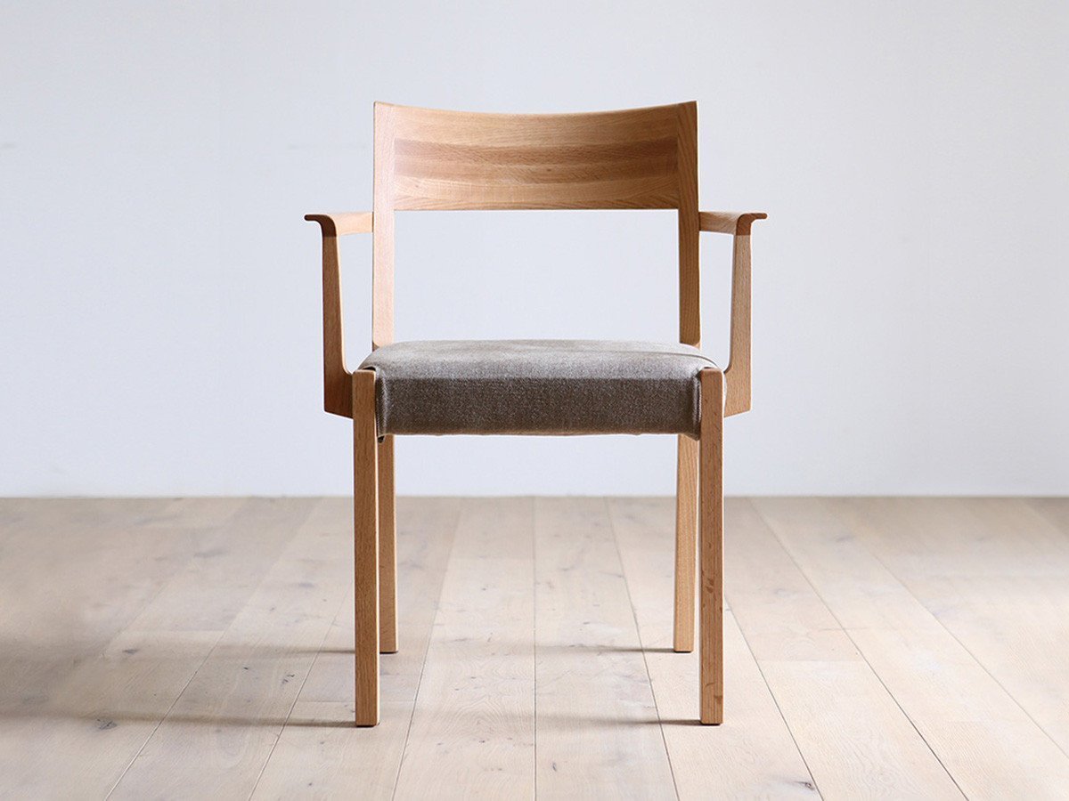 【ヒラシマ/HIRASHIMA / GOODS】のCARAMELLA Arm Chair / カラメッラ アームチェア 人気、トレンドファッション・服の通販 founy(ファニー) 　クッション　Cushion　軽量　Lightweight　バランス　Balance　ファブリック　Fabric　フィット　Fit　フレーム　Flame　ホーム・キャンプ・アウトドア・お取り寄せ　Home,Garden,Outdoor,Camping Gear　家具・インテリア　Furniture　チェア・椅子　Chair　ダイニングチェア　Dining Chair　ホーム・キャンプ・アウトドア・お取り寄せ　Home,Garden,Outdoor,Camping Gear　家具・インテリア　Furniture　チェア・椅子　Chair　アームチェア　Armchair　other-2|ID: prp329100000009485 ipo3291000000031497605