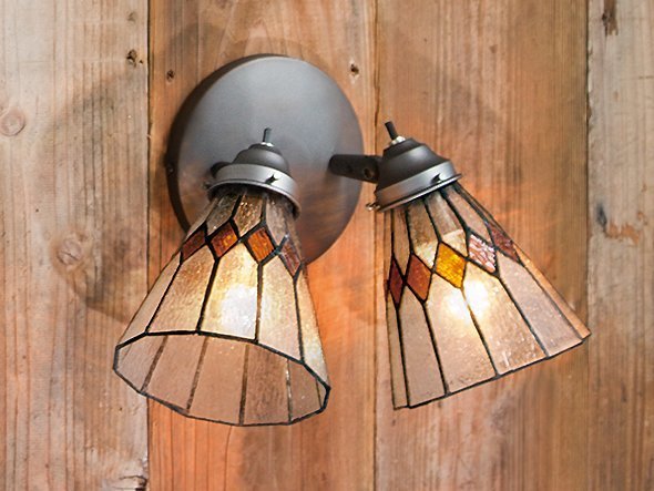 【フライミー ファクトリー/FLYMEe Factory / GOODS】のCUSTOM SERIES 2 Classic Wall Lamp × Stained Glass Checker / カスタムシリーズ 2灯クラシックウォールランプ × ステンドグラス(チェッカー) インテリア・キッズ・メンズ・レディースファッション・服の通販 founy(ファニー) 　イエロー　Yellow　オレンジ　Orange　クラシック　Classic, Timeless Style　デスク　Desk, Work Desk　ハンド　Hand, Handmade　送料無料　Free Shipping　ホーム・キャンプ・アウトドア・お取り寄せ　Home Living / Home & Lifestyle / Camping Gear / Outdoor Camping　家具・インテリア　Home Furniture & Interior. Stylish & Functional Living Spaces　ライト・照明　Lamps & Lighting Fixtures　参考イメージ|ID: prp329100000009580 ipo3291000000031686717