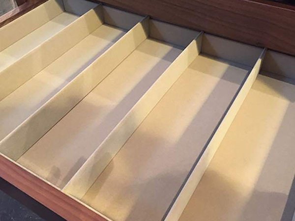 【リアルスタイル/REAL STYLE / GOODS】のREDDING jewelry chest / レディング ジュエリーチェスト インテリア・キッズ・メンズ・レディースファッション・服の通販 founy(ファニー) 　アクセサリー　Accessories　イヤリング　Earrings　ジュエリー　Jewelry　スカーフ　Scarf　ネックレス　Necklace　ファブリック　Fabric　腕時計　Watch　ホーム・キャンプ・アウトドア・お取り寄せ　Home,Garden,Outdoor,Camping Gear　家具・インテリア　Furniture　収納家具・キャビネット　Storage Furniture　チェスト　Chest　ホーム・キャンプ・アウトドア・お取り寄せ　Home,Garden,Outdoor,Camping Gear　家具・インテリア　Furniture　ミラー・ドレッサー　Mirror　ミラー・鏡　Mirror　ホーム・キャンプ・アウトドア・お取り寄せ　Home,Garden,Outdoor,Camping Gear　家具・インテリア　Furniture　ミラー・ドレッサー　Mirror　ドレッサー　Dresser　ジュエリーケース 3 / 4段目|ID: prp329100000009607 ipo3291000000030225923