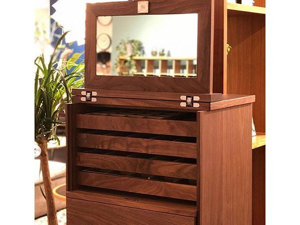 【リアルスタイル/REAL STYLE / GOODS】のREDDING jewelry chest / レディング ジュエリーチェスト 人気、トレンドファッション・服の通販 founy(ファニー) 　アクセサリー　Accessories　イヤリング　Earrings　ジュエリー　Jewelry　スカーフ　Scarf　ネックレス　Necklace　ファブリック　Fabric　腕時計　Watch　ホーム・キャンプ・アウトドア・お取り寄せ　Home,Garden,Outdoor,Camping Gear　家具・インテリア　Furniture　収納家具・キャビネット　Storage Furniture　チェスト　Chest　ホーム・キャンプ・アウトドア・お取り寄せ　Home,Garden,Outdoor,Camping Gear　家具・インテリア　Furniture　ミラー・ドレッサー　Mirror　ミラー・鏡　Mirror　ホーム・キャンプ・アウトドア・お取り寄せ　Home,Garden,Outdoor,Camping Gear　家具・インテリア　Furniture　ミラー・ドレッサー　Mirror　ドレッサー　Dresser　other-4|ID: prp329100000009607 ipo3291000000031539109
