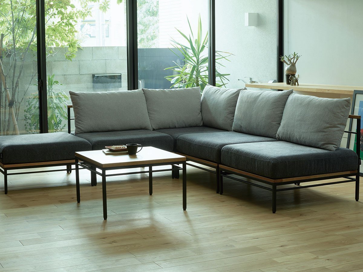 【アドレス/address / GOODS】のKarla sofa 1 seater / カーラ ソファ 1シーター インテリア・キッズ・メンズ・レディースファッション・服の通販 founy(ファニー) 　送料無料　Free Shipping　クッション　Cushion, Throw Pillow　スリム　Slim, Slim Fit　フレーム　Frame, Outline　ホーム・キャンプ・アウトドア・お取り寄せ　Home Living / Home & Lifestyle / Camping Gear / Outdoor Camping　家具・インテリア　Home Furniture & Interior. Stylish & Functional Living Spaces　ソファー　Couches & Sofas　背クッション張地:グレイ|ID: prp329100000009624 ipo3291000000036811098