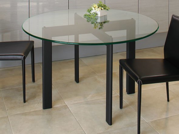 【フライミー ノワール/FLYMEe Noir / GOODS】のGLASS DINING TABLE φ120 / ガラスダイニングテーブル 直径120cm m77189 人気、トレンドファッション・服の通販 founy(ファニー) 　ガラス　Glass, Glassware　シンプル　Simple, Minimal　テーブル　Table, Dining Table　フレーム　Frame, Outline　ラウンド　Round, Round Neck　ホーム・キャンプ・アウトドア・お取り寄せ　Home Living / Home & Lifestyle / Camping Gear / Outdoor Camping　家具・インテリア　Home Furniture & Interior. Stylish & Functional Living Spaces　テーブル　Dining, Coffee & Side Tables　ダイニングテーブル・食卓テーブル　Dining Tables　other-2|ID: prp329100000009687 ipo3291000000031530721