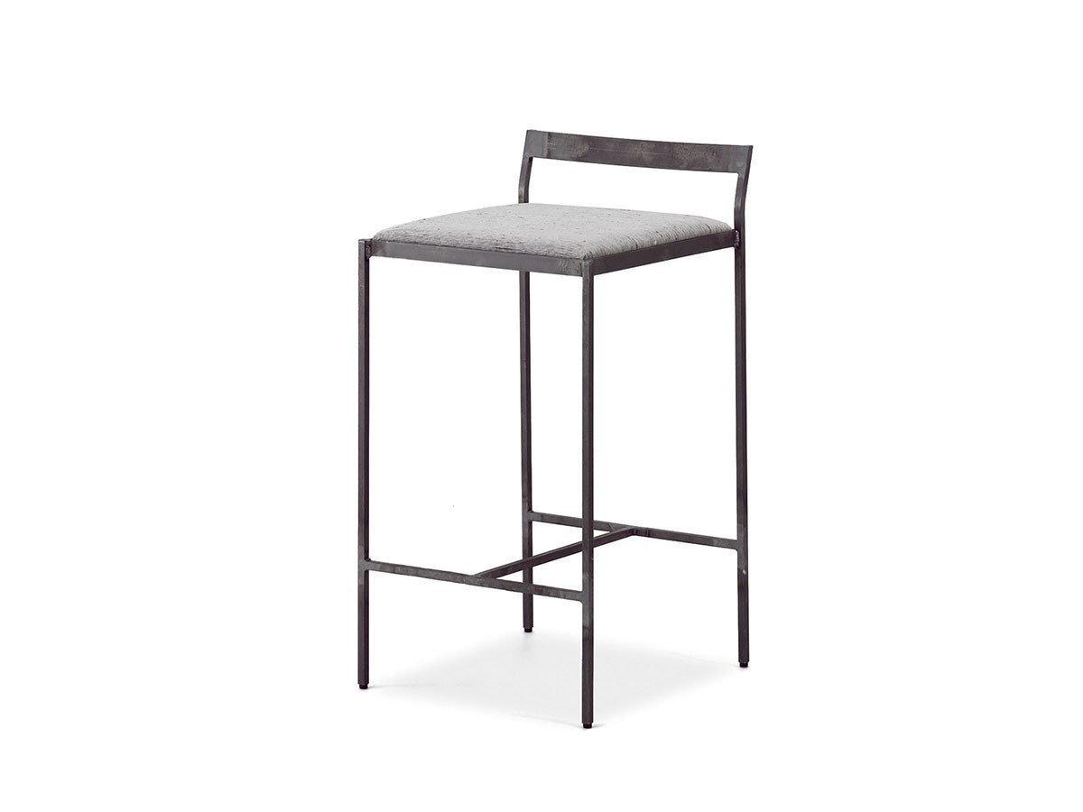 【杉山製作所/Sugiyama Seisakusho / GOODS】のKUROTETSU SHIN COUNTER CHAIR / クロテツ シン カウンターチェア インテリア・キッズ・メンズ・レディースファッション・服の通販 founy(ファニー) 送料無料 Free Shipping クール Cool, Chic スクエア Square, Square Shape ホーム・キャンプ・アウトドア・お取り寄せ Home Living / Home & Lifestyle / Camping Gear / Outdoor Camping 家具・インテリア Home Furniture & Interior. Stylish & Functional Living Spaces チェア・椅子 Seating & Chairs カウンターチェア・ハイチェア Bar Stools / High Stools 張地:MSGR シルバーグレー(Aランク)|ID: prp329100000009837 ipo3291000000034576230