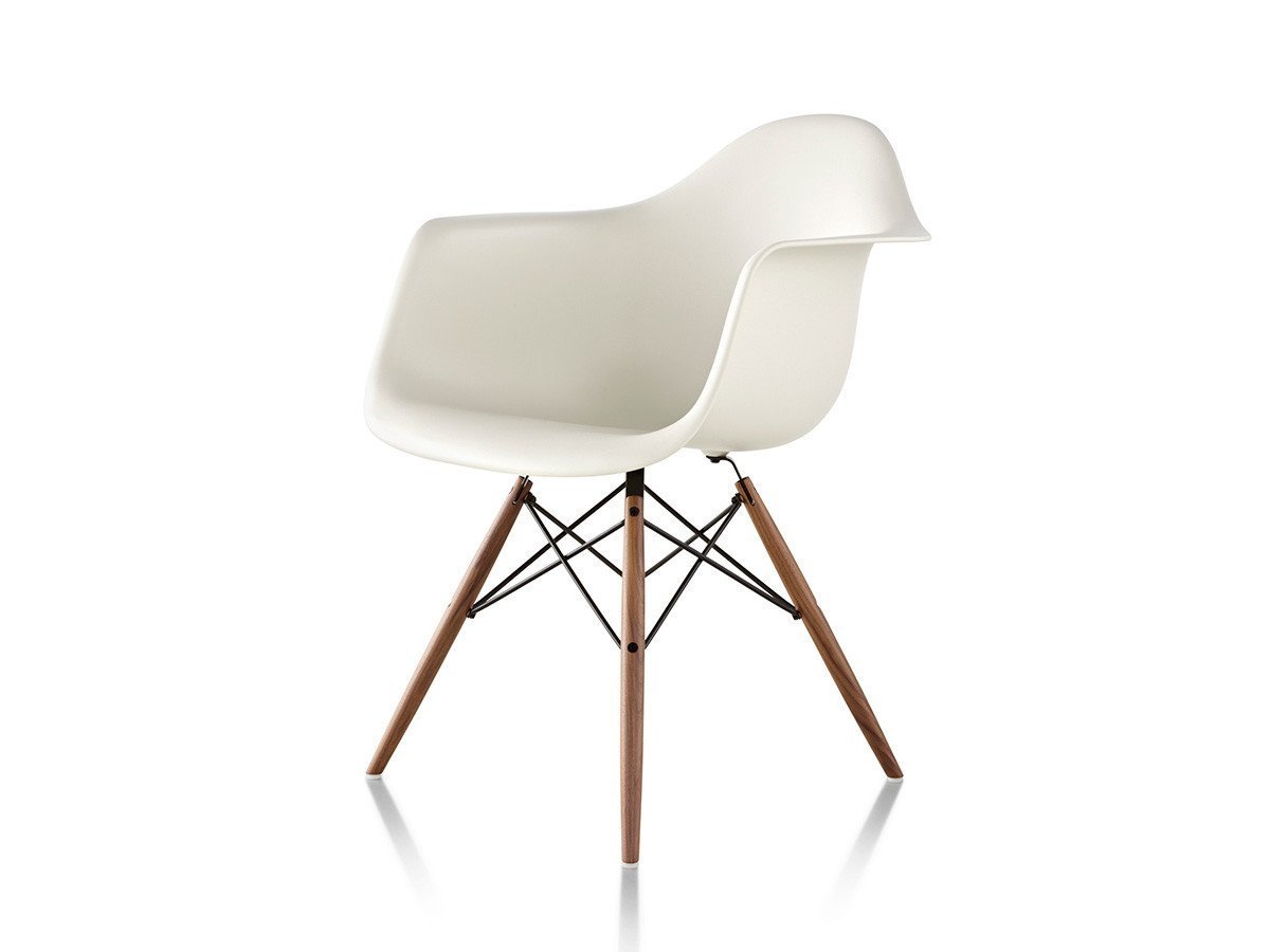 【ハーマンミラー/Herman Miller / GOODS】のEames Molded Plastic Arm Shell Chair / イームズ プラスチックアームシェルチェア ダウェルベース DAW. 大人の最旬トレンドファッション＆コーディネート founy(ファウニー) 　シンプル　Simple, Minimal　人気　Popular, Best Seller　フォルム　Silhouette, Form　ホーム・キャンプ・アウトドア・お取り寄せ　Home Living / Home & Lifestyle / Camping Gear / Outdoor Camping　家具・インテリア　Home Furniture & Interior. Stylish & Functional Living Spaces　チェア・椅子　Seating & Chairs　ダイニングチェア・木製チェア　Dining Chairs　 other-1|ID: prp329100000009955 ipo3291000000037066011