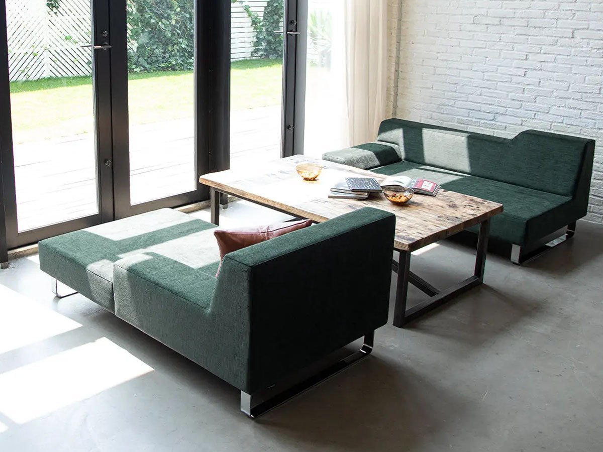 【フランネルソファ/FLANNEL SOFA / GOODS】のSIESTA COUCH SOFA / シエスタ カウチソファ インテリア・キッズ・メンズ・レディースファッション・服の通販 founy(ファニー) 　フォルム　Silhouette, Form　フラット　Flat, Flat Shoes　ホーム・キャンプ・アウトドア・お取り寄せ　Home Living / Home & Lifestyle / Camping Gear / Outdoor Camping　家具・インテリア　Home Furniture & Interior. Stylish & Functional Living Spaces　ソファー　Couches & Sofas　カウチソファ・シェーズロング　Chaise Lounge Sofas　参考イメージ 2人掛け片肘ソファ、1人掛けロングソファのそれぞれ単体使用も可能です。|ID: prp329100000009959 ipo3291000000036854120