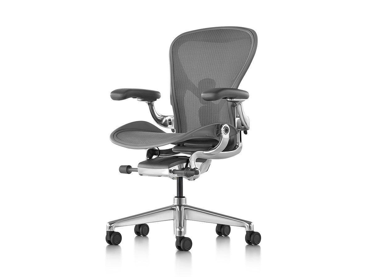 【ハーマンミラー/Herman Miller / GOODS】のAeron Chair Remastered / アーロンチェア リマスタード Bサイズ(ミディアムサイズ) インテリア・キッズ・メンズ・レディースファッション・服の通販 founy(ファニー) 　フィット　Fit　メッシュ　Mesh　ワーク　Work　ビジネス 仕事 通勤　Business　ホーム・キャンプ・アウトドア・お取り寄せ　Home,Garden,Outdoor,Camping Gear　家具・インテリア　Furniture　チェア・椅子　Chair　オフィスチェア・デスクチェア　Office Chair/Desk Chair　カーボン × ポリッシュドアルミニウム|ID: prp329100000009991 ipo3291000000027676744