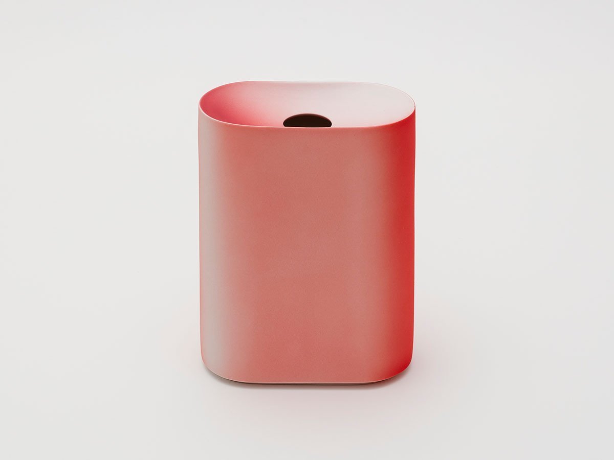 【ニーゼロイチロク/2016 / GOODS】のKueng Caputo Flower Vase M / クーン・カプート フラワーベース M 人気、トレンドファッション・服の通販 founy(ファニー) 送料無料 Free Shipping グラデーション Gradient, Ombre コレクション Collection, Seasonal Line フラワー Flower, Floral プレート Plate, Dish ホーム・キャンプ・アウトドア・お取り寄せ Home Living / Home & Lifestyle / Camping Gear / Outdoor Camping 家具・インテリア Home Furniture & Interior. Stylish & Functional Living Spaces その他 インテリア雑貨、家具 Home Decor & Furniture Extras other-2|ID: prp329100000010010 ipo3291000000031526083