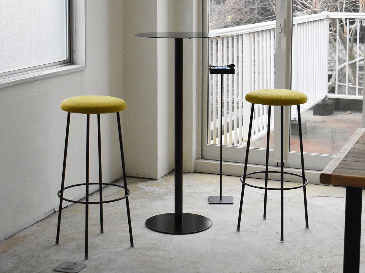 【杉山製作所/Sugiyama Seisakusho / GOODS】のN high stool / N ハイスツール インテリア・キッズ・メンズ・レディースファッション・服の通販 founy(ファウニー) 　送料無料　Free Shipping　クッション　Cushion, Throw Pillow　コンパクト　Compact, Small Size　シンプル　Simple, Minimal　ホーム・キャンプ・アウトドア・お取り寄せ　Home Living / Home & Lifestyle / Camping Gear / Outdoor Camping　家具・インテリア　Home Furniture & Interior. Stylish & Functional Living Spaces　チェア・椅子　Seating & Chairs　スツール・バースツール　Stools & Bar Stools　ホーム・キャンプ・アウトドア・お取り寄せ　Home Living / Home & Lifestyle / Camping Gear / Outdoor Camping　家具・インテリア　Home Furniture & Interior. Stylish & Functional Living Spaces　チェア・椅子　Seating & Chairs　カウンターチェア・ハイチェア　Bar Stools / High Stools　張地:カノア KMS ミモザ(Aランク)、脚部サンドブラック、サイズ:高さ72cm|ID: prp329100000010019 ipo3291000000037260903