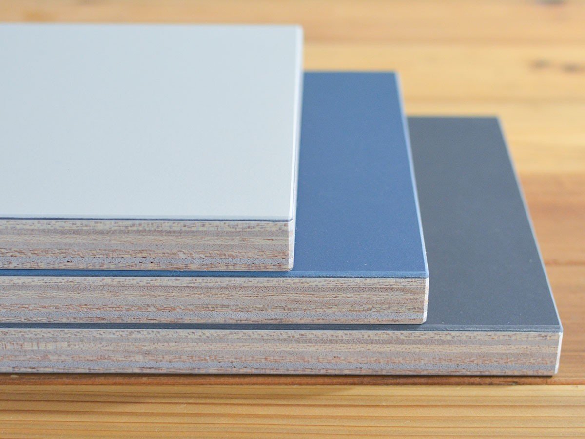 【石巻工房/Ishinomaki Laboratory / GOODS】のKOBO ST-DESK / 工房 ST-デスク インテリア・キッズ・メンズ・レディースファッション・服の通販 founy(ファニー) 　コルク　Cork　コンパクト　Compact　シンプル　Simple　テーブル　Table　デスク　Desk　ワーク　Work　抗菌　Antibacterial　ホーム・キャンプ・アウトドア・お取り寄せ　Home,Garden,Outdoor,Camping Gear　家具・インテリア　Furniture　テーブル　Table　ダイニングテーブル　Dining Table　(左から)ペブル、スモーキーブルー、チャコール|ID: prp329100000010170 ipo3291000000030243535