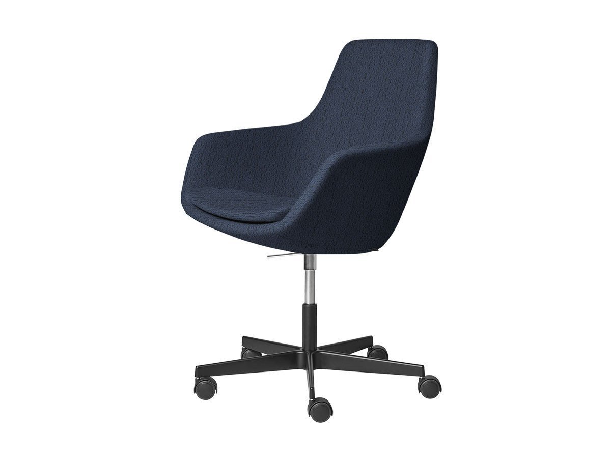 【フリッツ ハンセン/FRITZ HANSEN / GOODS】のLITTLE GIRAFFE / リトルジラフ チェア キャスター付5スターベース 3211 / 3211R インテリア・キッズ・メンズ・レディースファッション・服の通販 founy(ファニー) 　サテン　Satin, Glossy Fabric　テーブル　Table, Dining Table　ファブリック　Fabric, Textile　フレーム　Frame, Outline　送料無料　Free Shipping　ホーム・キャンプ・アウトドア・お取り寄せ　Home Living / Home & Lifestyle / Camping Gear / Outdoor Camping　家具・インテリア　Home Furniture & Interior. Stylish & Functional Living Spaces　チェア・椅子　Seating & Chairs　オフィスチェア・在宅ワーク用チェア　Office & Desk Chairs　張地:1154 ブルー(クリスチャンハウン)、脚部:ブラック粉体塗装仕上|ID: prp329100000010265 ipo3291000000030228560
