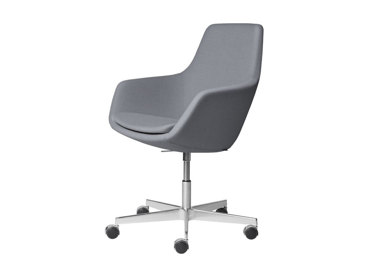 【フリッツ ハンセン/FRITZ HANSEN / GOODS】のLITTLE GIRAFFE / リトルジラフ チェア キャスター付5スターベース 3211 / 3211R インテリア・キッズ・メンズ・レディースファッション・服の通販 founy(ファニー) 　サテン　Satin, Glossy Fabric　テーブル　Table, Dining Table　ファブリック　Fabric, Textile　フレーム　Frame, Outline　送料無料　Free Shipping　ホーム・キャンプ・アウトドア・お取り寄せ　Home Living / Home & Lifestyle / Camping Gear / Outdoor Camping　家具・インテリア　Home Furniture & Interior. Stylish & Functional Living Spaces　チェア・椅子　Seating & Chairs　オフィスチェア・在宅ワーク用チェア　Office & Desk Chairs　張地:1170 ライトグレーユニ(クリスチャンハウン)、脚部:アルミニウム / サテン仕上|ID: prp329100000010265 ipo3291000000030228595