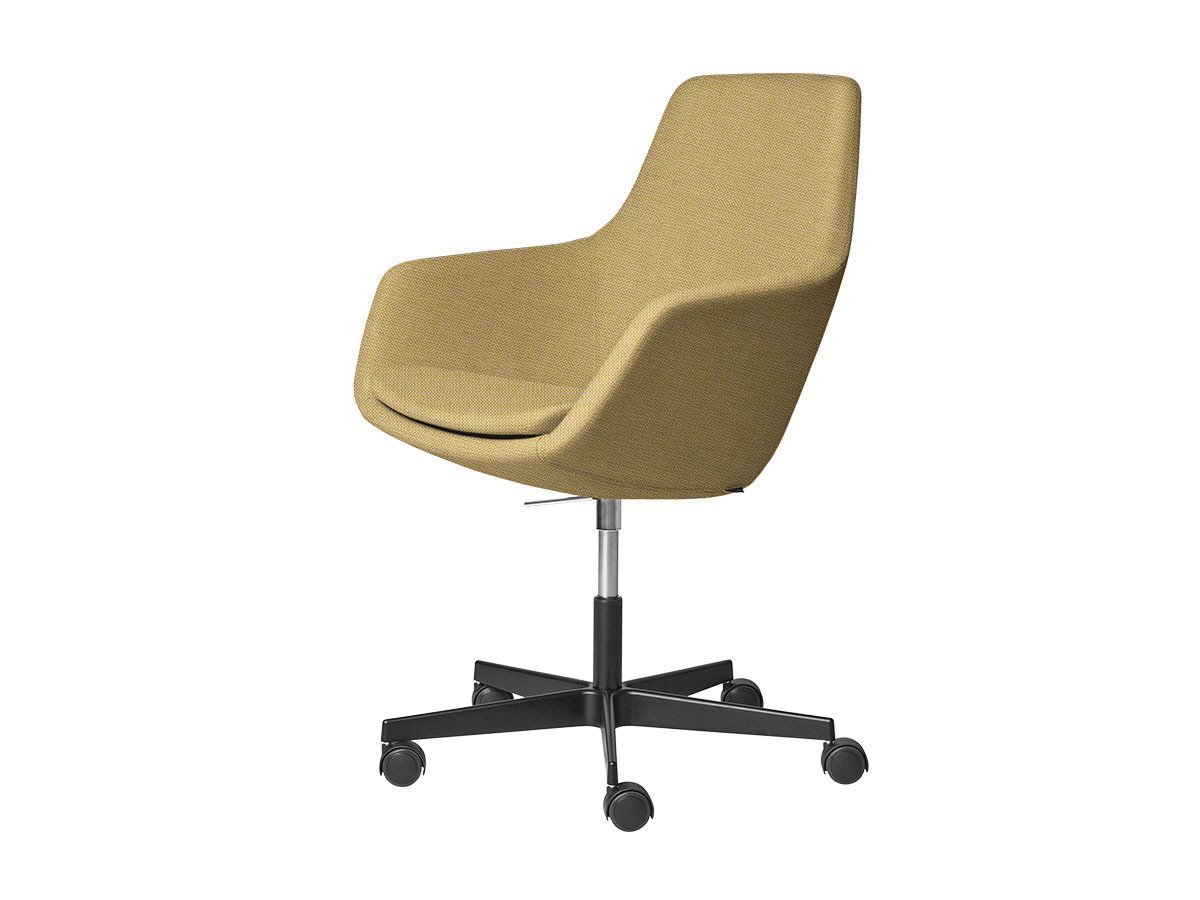 【フリッツ ハンセン/FRITZ HANSEN / GOODS】のLITTLE GIRAFFE / リトルジラフ チェア キャスター付5スターベース 3211 / 3211R インテリア・キッズ・メンズ・レディースファッション・服の通販 founy(ファニー) 　サテン　Satin, Glossy Fabric　テーブル　Table, Dining Table　ファブリック　Fabric, Textile　フレーム　Frame, Outline　送料無料　Free Shipping　ホーム・キャンプ・アウトドア・お取り寄せ　Home Living / Home & Lifestyle / Camping Gear / Outdoor Camping　家具・インテリア　Home Furniture & Interior. Stylish & Functional Living Spaces　チェア・椅子　Seating & Chairs　オフィスチェア・在宅ワーク用チェア　Office & Desk Chairs　張地:1110 イエロー(クリスチャンハウン)、脚部:ブラック粉体塗装仕上|ID: prp329100000010265 ipo3291000000035930162