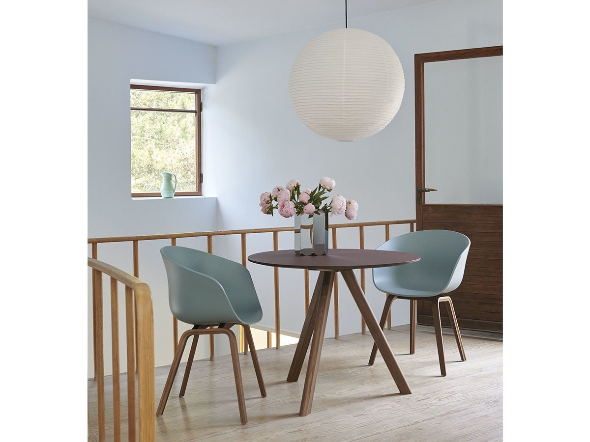 【ヘイ/HAY / GOODS】のCPH 20 ROUND / CPH 20 ラウンド 直径90cm インテリア・キッズ・メンズ・レディースファッション・服の通販 founy(ファニー) 　コレクション　Collection, Seasonal Line　シンプル　Simple, Minimal　テーブル　Table, Dining Table　ラウンド　Round, Round Neck　ホーム・キャンプ・アウトドア・お取り寄せ　Home Living / Home & Lifestyle / Camping Gear / Outdoor Camping　家具・インテリア　Home Furniture & Interior. Stylish & Functional Living Spaces　テーブル　Dining, Coffee & Side Tables　ダイニングテーブル・食卓テーブル　Dining Tables　ホーム・キャンプ・アウトドア・お取り寄せ　Home Living / Home & Lifestyle / Camping Gear / Outdoor Camping　家具・インテリア　Home Furniture & Interior. Stylish & Functional Living Spaces　テーブル　Dining, Coffee & Side Tables　カフェテーブル・丸型テーブル　Cafe & Bistro Tables　参考商品|ID: prp329100000010280 ipo3291000000036859936