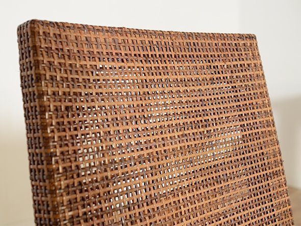 【カジャ/KAJA / GOODS】のCERES Cappuccino Chair / セレス カプチーノ チェア インテリア・キッズ・メンズ・レディースファッション・服の通販 founy(ファニー) 　テーブル　Table, Dining Table　ラタン　Rattan, Woven Rattan　リゾート　Resort, Vacation Style　ホーム・キャンプ・アウトドア・お取り寄せ　Home Living / Home & Lifestyle / Camping Gear / Outdoor Camping　家具・インテリア　Home Furniture & Interior. Stylish & Functional Living Spaces　チェア・椅子　Seating & Chairs　ダイニングチェア・木製チェア　Dining Chairs　四ッ目編みという細かな編み方は、繊細で上品な雰囲気を醸し出します。|ID: prp329100000010334 ipo3291000000034525693