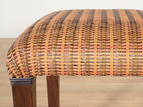 【カジャ/KAJA / GOODS】のCERES Venice Long Stool / セレス ベニス ロングスツール インテリア・キッズ・メンズ・レディースファッション・服の通販 founy(ファニー) 　テーブル　Table, Dining Table　ラタン　Rattan, Woven Rattan　リゾート　Resort, Vacation Style　ロング　Long, Long-Length　ホーム・キャンプ・アウトドア・お取り寄せ　Home Living / Home & Lifestyle / Camping Gear / Outdoor Camping　家具・インテリア　Home Furniture & Interior. Stylish & Functional Living Spaces　チェア・椅子　Seating & Chairs　スツール・バースツール　Stools & Bar Stools　ホーム・キャンプ・アウトドア・お取り寄せ　Home Living / Home & Lifestyle / Camping Gear / Outdoor Camping　家具・インテリア　Home Furniture & Interior. Stylish & Functional Living Spaces　チェア・椅子　Seating & Chairs　ダイニングベンチ・玄関ベンチ　Bench & Dining Benches　脚と座部の間には「ダークブラウン」のテープが巻かれています。|ID: prp329100000010480 ipo3291000000036179279