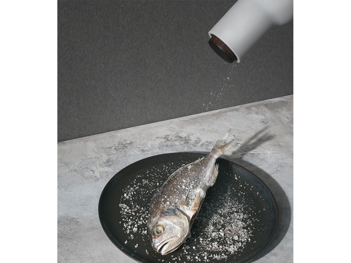 【オード コペンハーゲン/Audo Copenhagen / GOODS】のBottle Grinder Small 2P Set / ボトルグラインダー スモール2個セット(アッシュ&カーボン) 人気、トレンドファッション・服の通販 founy(ファニー) 　送料無料　Free Shipping　コルク　Cork　シンプル　Simple　テクスチャー　Texture　テーブル　Table　ホーム・キャンプ・アウトドア・お取り寄せ　Home,Garden,Outdoor,Camping Gear　キッチン・ダイニング　Kitchen & Dining Essentials. Stylish & Functional Tableware　キッチン収納　Kitchen　other-6|ID: prp329100000010541 ipo3291000000031510273