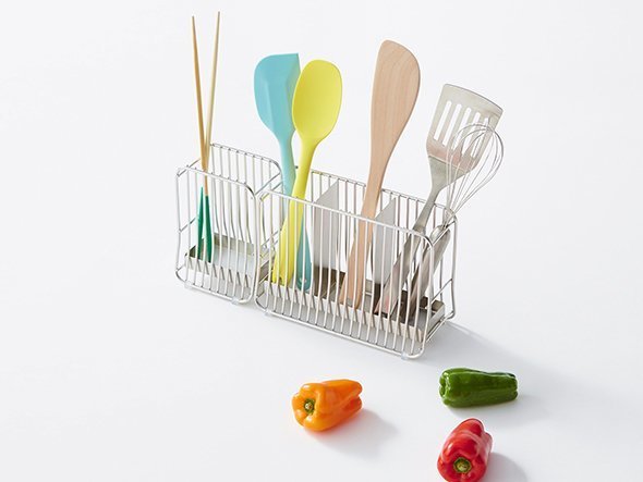 【フライミーアクセソワ/FLYMEe accessoire / GOODS】のKitchen Tool Stand / キッチンツールスタンド Sサイズ #28887 インテリア・キッズ・メンズ・レディースファッション・服の通販 founy(ファニー) 　アクセサリー　Accessories　シリコン　Silicon　シンプル　Simple　ホーム・キャンプ・アウトドア・お取り寄せ　Home,Garden,Outdoor,Camping Gear　キッチン・ダイニング　Kitchen Dining　キッチン収納　Kitchen　調理に必要なツールを置けば、あちこち探す手間から解放されます。|ID: prp329100000010563 ipo3291000000030191247