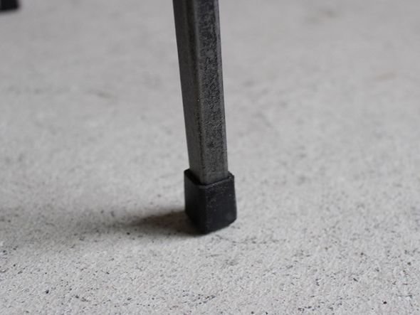 【アデペシュ/a.depeche / GOODS】のiron stool / アイアンスツール インテリア・キッズ・メンズ・レディースファッション・服の通販 founy(ファニー) 　送料無料　Free Shipping　スタンド　Stand Collar, Upright Stand　ビンテージ　Vintage, Retro Style　フォルム　Silhouette, Form　ホーム・キャンプ・アウトドア・お取り寄せ　Home Living / Home & Lifestyle / Camping Gear / Outdoor Camping　家具・インテリア　Home Furniture & Interior. Stylish & Functional Living Spaces　チェア・椅子　Seating & Chairs　スツール・バースツール　Stools & Bar Stools　アイアン製の脚には床を傷つけないようゴムキャップが付いています。|ID: prp329100000010565 ipo3291000000035662559