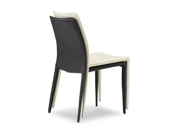 【フライミー ベーシック/FLYMEe BASIC / GOODS】のDining Chair / ダイニングチェア f70122 インテリア・キッズ・メンズ・レディースファッション・服の通販 founy(ファニー) 　送料無料　Free Shipping　コンパクト　Compact　シンプル　Simple　フィット　Fit　フォルム　Form　ホーム・キャンプ・アウトドア・お取り寄せ　Home,Garden,Outdoor,Camping Gear　家具・インテリア　Furniture　チェア・椅子　Chair　ダイニングチェア　Dining Chair　4脚までスタッキング(重ね置き)可能です。|ID: prp329100000010729 ipo3291000000025307753