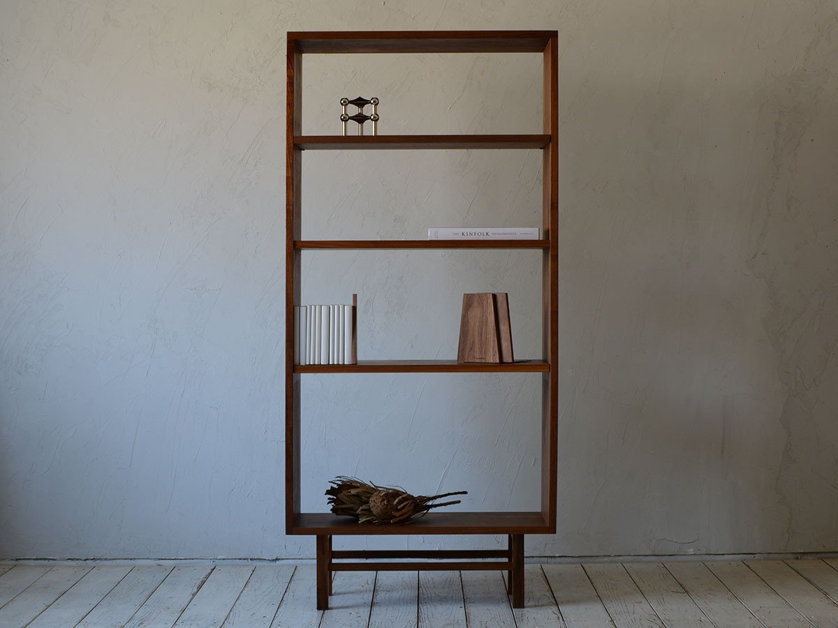 【グリニッチ オリジナル ファニチャー/greeniche original furniture / GOODS】のBook Case High / ブックケース ハイ インテリア・キッズ・メンズ・レディースファッション・服の通販 founy(ファニー) アンティーク Antique-Inspired ウッド Wooden Design オイル Body Oil シンプル Simple, Minimal 人気 Popular, Best Seller バランス Balance, Style Balance ビンテージ Vintage, Retro Style おすすめ Recommended / Our Picks ホーム・キャンプ・アウトドア・お取り寄せ Home Living / Home & Lifestyle / Camping Gear / Outdoor Camping 家具・インテリア Home Furniture & Interior. Stylish & Functional Living Spaces 収納家具・キャビネット Storage Furniture シェルフ・オープンラック・収納棚 Open Shelf Rack ホーム・キャンプ・アウトドア・お取り寄せ Home Living / Home & Lifestyle / Camping Gear / Outdoor Camping 家具・インテリア Home Furniture & Interior. Stylish & Functional Living Spaces 収納家具・キャビネット Storage Furniture 本棚・マガジンスタンド Bookshelf/Magazine Rack ウッド:ウォルナット|ID: prp329100000010946 ipo3291000000036817435