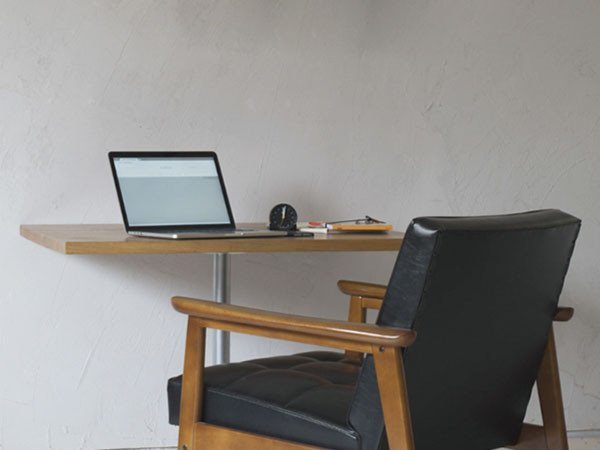 【グリニッチ オリジナル ファニチャー/greeniche original furniture / GOODS】のCafe Table / カフェテーブル 800 × 600 / 900 × 700 インテリア・キッズ・メンズ・レディースファッション・服の通販 founy(ファニー) 　オイル　Oil　スタンダード　Standard　センター　Center　テーブル　Table　人気　Popularity　おすすめ　Recommend　ホーム・キャンプ・アウトドア・お取り寄せ　Home,Garden,Outdoor,Camping Gear　家具・インテリア　Furniture　テーブル　Table　カフェテーブル　Cafe Table　天板ウッド:レッドオーク、脚部シルバー、天板サイズ:幅80 × 奥行60cm × 高さ61cm &l|ID: prp329100000010948 ipo3291000000030238792