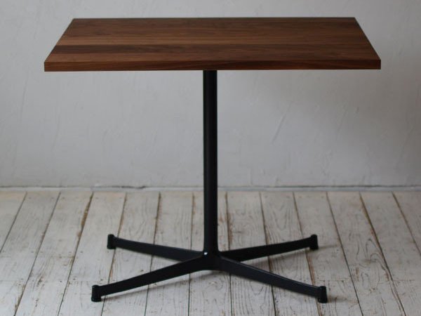 【グリニッチ オリジナル ファニチャー/greeniche original furniture / GOODS】のCafe Table / カフェテーブル 800 × 600 / 900 × 700 インテリア・キッズ・メンズ・レディースファッション・服の通販 founy(ファニー) 　オイル　Oil　スタンダード　Standard　センター　Center　テーブル　Table　人気　Popularity　おすすめ　Recommend　ホーム・キャンプ・アウトドア・お取り寄せ　Home,Garden,Outdoor,Camping Gear　家具・インテリア　Furniture　テーブル　Table　カフェテーブル　Cafe Table　天板ウッド:ウォルナット、脚部ブラック|ID: prp329100000010948 ipo3291000000030238943