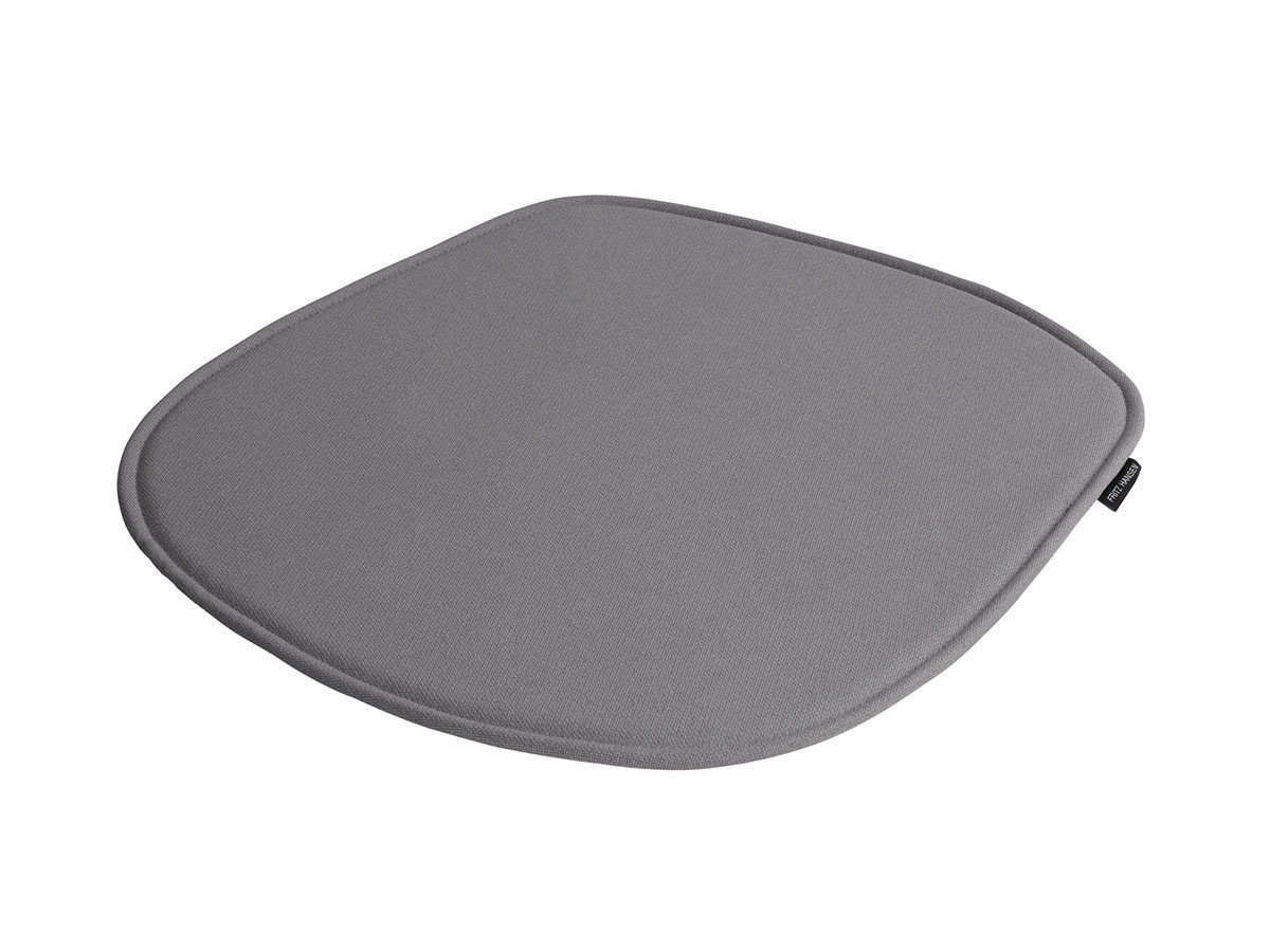 【フリッツ ハンセン/FRITZ HANSEN / GOODS】のSEAT CUSHION for N02 RECYCLE / N02 リサイクル用シートクッション N02-70 インテリア・キッズ・メンズ・レディースファッション・服の通販 founy(ファニー) 　クッション　Cushion　ホーム・キャンプ・アウトドア・お取り寄せ　Home,Garden,Outdoor,Camping Gear　家具・インテリア　Furniture　その他 インテリア雑貨、家具　Furniture, Interior, Others　ダークグレー(JUST 60121)|ID: prp329100000011008 ipo3291000000030172691