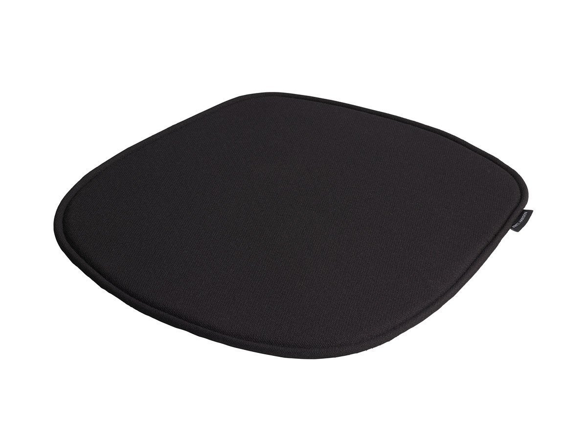 【フリッツ ハンセン/FRITZ HANSEN / GOODS】のSEAT CUSHION for N02 RECYCLE / N02 リサイクル用シートクッション N02-70 インテリア・キッズ・メンズ・レディースファッション・服の通販 founy(ファニー) 　クッション　Cushion　ホーム・キャンプ・アウトドア・お取り寄せ　Home,Garden,Outdoor,Camping Gear　家具・インテリア　Furniture　その他 インテリア雑貨、家具　Furniture, Interior, Others　ブラック(JUST 60999)|ID: prp329100000011008 ipo3291000000030172692