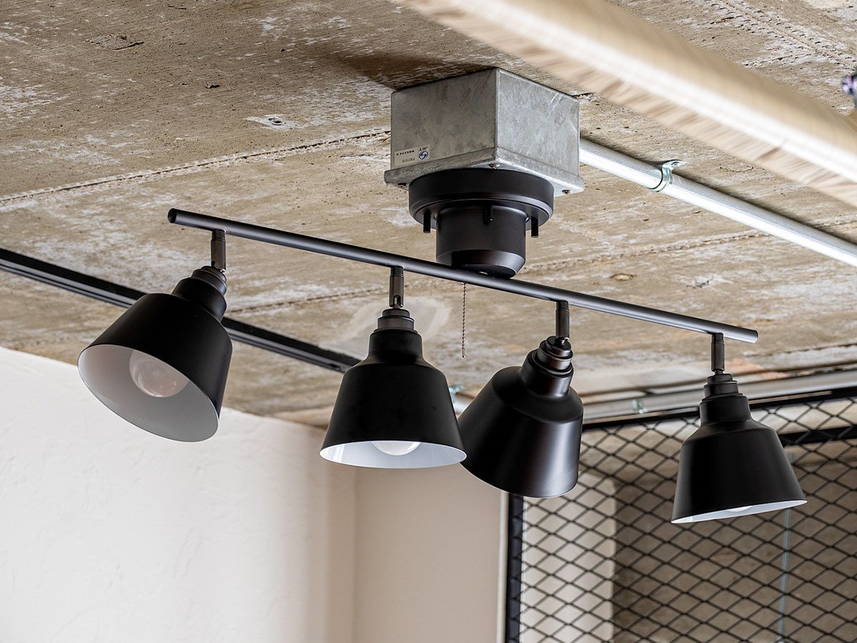 【フライミーパーラー/FLYMEe Parlor / GOODS】のCeiling Light / シーリングライト #105498 インテリア・キッズ・メンズ・レディースファッション・服の通販 founy(ファニー) 　バランス　Balance, Style Balance　メタリック　Metallic, Shiny Finish　リラックス　Relax, Relaxed Fit　送料無料　Free Shipping　ホーム・キャンプ・アウトドア・お取り寄せ　Home Living / Home & Lifestyle / Camping Gear / Outdoor Camping　家具・インテリア　Home Furniture & Interior. Stylish & Functional Living Spaces　ライト・照明　Lamps & Lighting Fixtures　シーリングライト・天井照明　Ceiling Light / Flush Mount Light　本体ブラック、シェードブラック|ID: prp329100000011019 ipo3291000000033203886