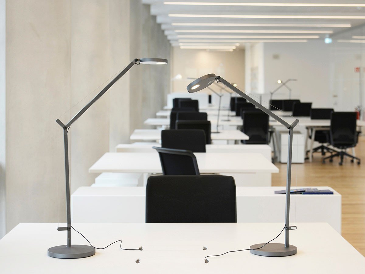 【アルテミデ/Artemide / GOODS】のDEMETRA Table / デメトラ テーブル 人気、トレンドファッション・服の通販 founy(ファニー) 　送料無料　Free Shipping　テーブル　Table　デスク　Desk　フラット　Flat　ホーム・キャンプ・アウトドア・お取り寄せ　Home,Garden,Outdoor,Camping Gear　家具・インテリア　Furniture　ライト・照明　Lighting & Light Fixtures　デスクライト・テーブルライト　Desk Light/Table Light　other-2|ID: prp329100000011062 ipo3291000000031543321