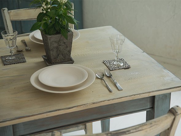 【デ モード/DE MODE / GOODS】のSQUARE TABLE / スクエアテーブル 人気、トレンドファッション・服の通販 founy(ファニー) 　アンティーク　Antique-Inspired　ヴィンテージ　Vintage Style　スクエア　Square, Square Shape　ダメージ　Distressed, Destroyed　テーブル　Table, Dining Table　送料無料　Free Shipping　おすすめ　Recommended / Our Picks　ホーム・キャンプ・アウトドア・お取り寄せ　Home Living / Home & Lifestyle / Camping Gear / Outdoor Camping　家具・インテリア　Home Furniture & Interior. Stylish & Functional Living Spaces　テーブル　Dining, Coffee & Side Tables　ダイニングテーブル・食卓テーブル　Dining Tables　ホーム・キャンプ・アウトドア・お取り寄せ　Home Living / Home & Lifestyle / Camping Gear / Outdoor Camping　家具・インテリア　Home Furniture & Interior. Stylish & Functional Living Spaces　テーブル　Dining, Coffee & Side Tables　カフェテーブル・丸型テーブル　Cafe & Bistro Tables　other-5|ID: prp329100000011068 ipo3291000000031492309