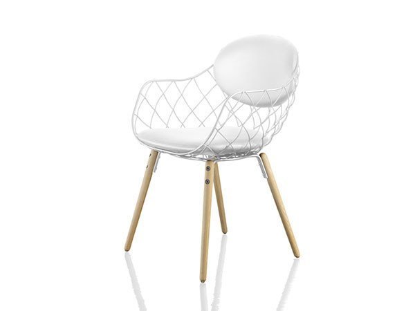 【マジス/MAGIS / GOODS】のPINA / ピーニャ アームチェア ファブリック オーバルクッション × ナチュラル脚(クヴァドラ スティールカット) インテリア・キッズ・メンズ・レディースファッション・服の通販 founy(ファニー) 送料無料 Free Shipping ウッド Wooden Design オーバル Oval Design クッション Cushion, Throw Pillow ファブリック Fabric, Textile フレーム Frame, Outline ワイヤー Wire, Wired Bra ホーム・キャンプ・アウトドア・お取り寄せ Home Living / Home & Lifestyle / Camping Gear / Outdoor Camping 家具・インテリア Home Furniture & Interior. Stylish & Functional Living Spaces チェア・椅子 Seating & Chairs ダイニングチェア・木製チェア Dining Chairs ホーム・キャンプ・アウトドア・お取り寄せ Home Living / Home & Lifestyle / Camping Gear / Outdoor Camping 家具・インテリア Home Furniture & Interior. Stylish & Functional Living Spaces チェア・椅子 Seating & Chairs アームチェア・アクセントチェア Armchairs & Accent Chairs ホワイト|ID: prp329100000011125 ipo3291000000034817710