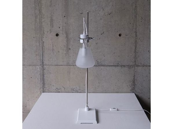 【アボード/abode / GOODS】のFLASK - table / フラスコ テーブルライト インテリア・キッズ・メンズ・レディースファッション・服の通販 founy(ファニー) 　送料無料　Free Shipping　テーブル　Table, Dining Table　デスク　Desk, Work Desk　フォルム　Silhouette, Form　ホーム・キャンプ・アウトドア・お取り寄せ　Home Living / Home & Lifestyle / Camping Gear / Outdoor Camping　家具・インテリア　Home Furniture & Interior. Stylish & Functional Living Spaces　ライト・照明　Lamps & Lighting Fixtures　デスクライト・卓上照明　Desk Lamp / Table Lamp / Study Light　消灯時|ID: prp329100000011171 ipo3291000000036847923