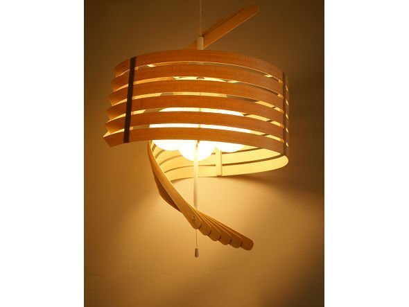 【フライミー ジャパン スタイル/FLYMEe Japan-Style / GOODS】のPendant Light / ペンダントライト #8483 インテリア・キッズ・メンズ・レディースファッション・服の通販 founy(ファニー) 　送料無料　Free Shipping　おすすめ　Recommend　ウッド　Wood　グラデーション　Gradation　スタイリッシュ　Stylish　フォルム　Form　モダン　Modern　ホーム・キャンプ・アウトドア・お取り寄せ　Home,Garden,Outdoor,Camping Gear　家具・インテリア　Furniture　ライト・照明　Lighting & Light Fixtures　ペンダントライト　Pendant Light　シェードの裏側から見てもまた違った表情を見せてくれます。|ID: prp329100000754525 ipo3291000000025327966