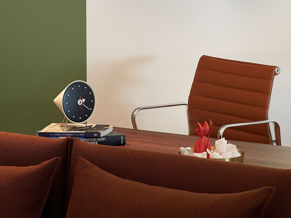 【ヴィトラ/Vitra / GOODS】のDesk Clocks Cone Clock / デスク クロック コーンクロック 人気、トレンドファッション・服の通販 founy(ファニー) 　アクセサリー　Fashion Accessories　腕時計　Wristwatch　コレクション　Collection, Seasonal Line　デスク　Desk, Work Desk　時計　Watch, Wristwatch　送料無料　Free Shipping　ホーム・キャンプ・アウトドア・お取り寄せ　Home Living / Home & Lifestyle / Camping Gear / Outdoor Camping　家具・インテリア　Home Furniture & Interior. Stylish & Functional Living Spaces　その他 インテリア雑貨、家具　Home Decor & Furniture Extras　other-2|ID: prp329100001015527 ipo3291000000031525127