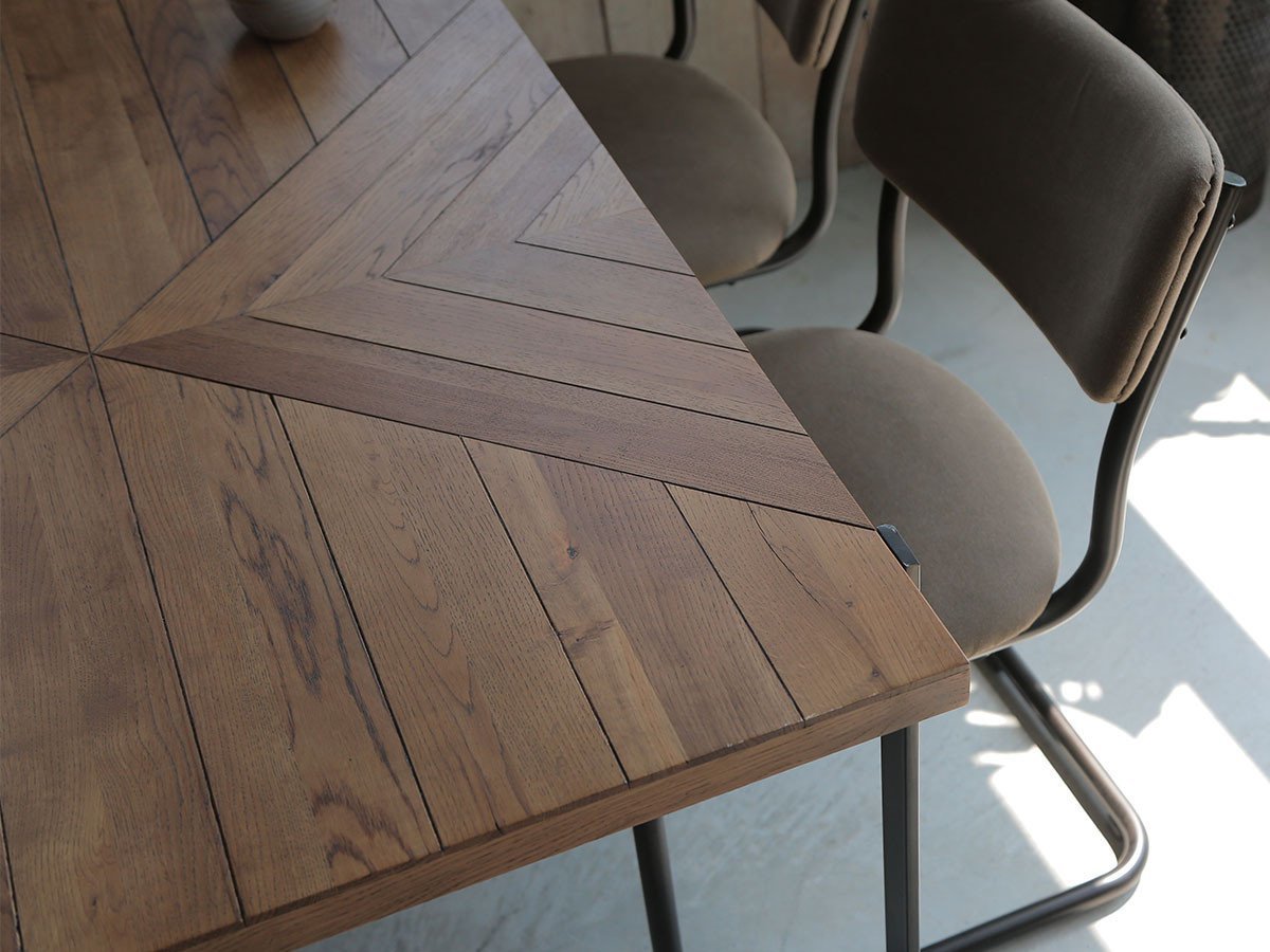 【ノットアンティークス/knot antiques / CRASH GATE / GOODS】のGYPSY DINING TABLE / ジプシー ダイニングテーブル アシンメトリー柄天板 + No.2脚(スチール丸脚) インテリア・キッズ・メンズ・レディースファッション・服の通販 founy(ファニー) アシンメトリー Asymmetrical Style テーブル Table, Dining Table ビンテージ Vintage, Retro Style モダン Modern, Contemporary モチーフ Motif, Design Theme ホーム・キャンプ・アウトドア・お取り寄せ Home Living / Home & Lifestyle / Camping Gear / Outdoor Camping 家具・インテリア Home Furniture & Interior. Stylish & Functional Living Spaces テーブル Dining, Coffee & Side Tables ダイニングテーブル・食卓テーブル Dining Tables 天板参考イメージ|ID: prp329100001150999 ipo3291000000034725263