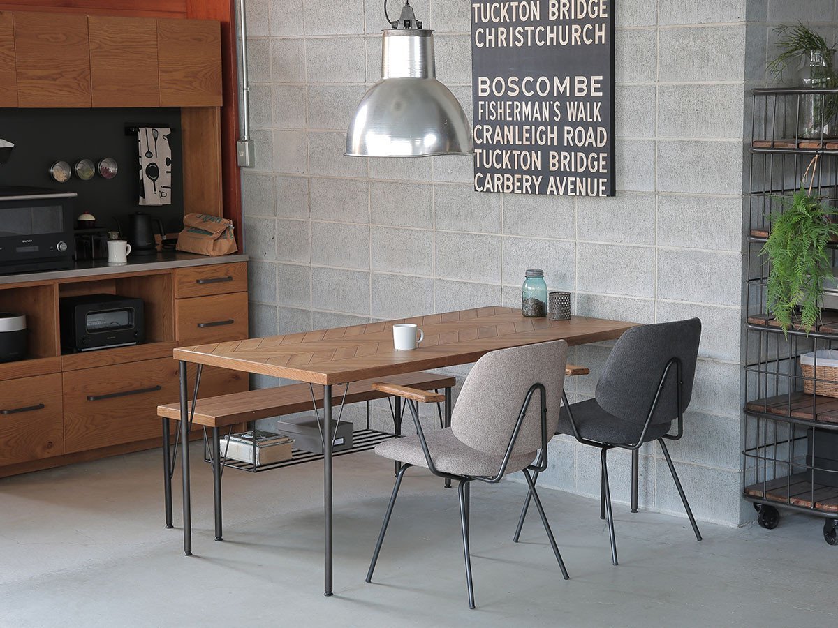 【ノットアンティークス/knot antiques / CRASH GATE / GOODS】のGYPSY DINING TABLE / ジプシー ダイニングテーブル ヘリンボーン柄天板 + No.2脚(スチール丸脚) インテリア・キッズ・メンズ・レディースファッション・服の通販 founy(ファニー) 　シンプル　Simple, Minimal　テーブル　Table, Dining Table　ビンテージ　Vintage, Retro Style　モダン　Modern, Contemporary　モチーフ　Motif, Design Theme　ホーム・キャンプ・アウトドア・お取り寄せ　Home Living / Home & Lifestyle / Camping Gear / Outdoor Camping　家具・インテリア　Home Furniture & Interior. Stylish & Functional Living Spaces　テーブル　Dining, Coffee & Side Tables　ダイニングテーブル・食卓テーブル　Dining Tables　サイズ:幅158cm|ID: prp329100001151003 ipo3291000000030225811