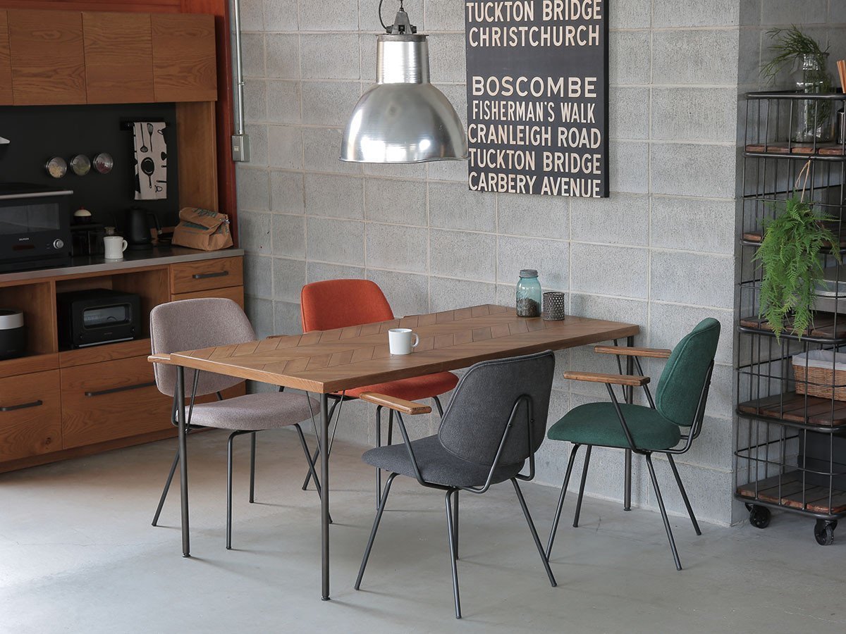 【ノットアンティークス/knot antiques / CRASH GATE / GOODS】のGYPSY DINING TABLE / ジプシー ダイニングテーブル ヘリンボーン柄天板 + No.2脚(スチール丸脚) 人気、トレンドファッション・服の通販 founy(ファニー) 　シンプル　Simple, Minimal　テーブル　Table, Dining Table　ビンテージ　Vintage, Retro Style　モダン　Modern, Contemporary　モチーフ　Motif, Design Theme　ホーム・キャンプ・アウトドア・お取り寄せ　Home Living / Home & Lifestyle / Camping Gear / Outdoor Camping　家具・インテリア　Home Furniture & Interior. Stylish & Functional Living Spaces　テーブル　Dining, Coffee & Side Tables　ダイニングテーブル・食卓テーブル　Dining Tables　other-6|ID: prp329100001151003 ipo3291000000031524475