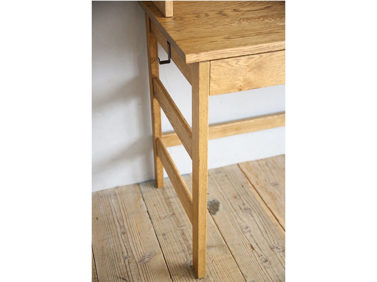 【イージーライフ/Easy Life / GOODS】のAILE DESK / エール デスク + 上置き 幅120cm インテリア・キッズ・メンズ・レディースファッション・服の通販 founy(ファニー) イラスト Illustration コンパクト Compact, Small Size デスク Desk, Work Desk プリント Print, Printed Pattern ホーム・キャンプ・アウトドア・お取り寄せ Home Living / Home & Lifestyle / Camping Gear / Outdoor Camping 家具・インテリア Home Furniture & Interior. Stylish & Functional Living Spaces その他 インテリア雑貨、家具 Home Decor & Furniture Extras 側面にフック付き|ID: prp329100001156299 ipo3291000000030225067