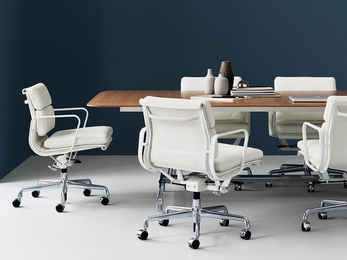 【ハーマンミラー/Herman Miller / GOODS】のEames Soft Pad Group Chair Management Chair / イームズ ソフトパッドグループチェア マネジメントチェア インテリア・キッズ・メンズ・レディースファッション・服の通販 founy(ファニー) 　クッション　Cushion, Throw Pillow　クラシック　Classic, Timeless Style　軽量　Lightweight, Ultra Light　フレーム　Frame, Outline　おすすめ　Recommended / Our Picks　ホーム・キャンプ・アウトドア・お取り寄せ　Home Living / Home & Lifestyle / Camping Gear / Outdoor Camping　家具・インテリア　Home Furniture & Interior. Stylish & Functional Living Spaces　チェア・椅子　Seating & Chairs　オフィスチェア・在宅ワーク用チェア　Office & Desk Chairs　参考イメージ|ID: prp329100001177108 ipo3291000000034210905