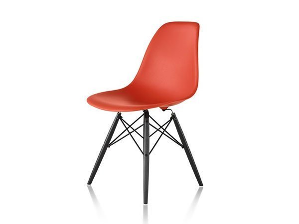 【ハーマンミラー/Herman Miller / GOODS】のEames Molded Plastic Side Shell Chair / イームズ プラスチックサイドシェルチェア ダウェルベース エボニー脚 DSW. BK EN / DSW. 91 EN / DSW. 47 EN インテリア・キッズ・メンズ・レディースファッション・服の通販 founy(ファニー) 　シンプル　Simple, Minimal　人気　Popular, Best Seller　フォルム　Silhouette, Form　ホーム・キャンプ・アウトドア・お取り寄せ　Home Living / Home & Lifestyle / Camping Gear / Outdoor Camping　家具・インテリア　Home Furniture & Interior. Stylish & Functional Living Spaces　チェア・椅子　Seating & Chairs　ダイニングチェア・木製チェア　Dining Chairs　シェルレッド、ワイヤーブラック|ID: prp329100001178538 ipo3291000000034686097