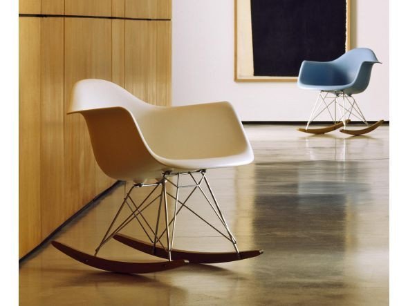 【ハーマンミラー/Herman Miller / GOODS】のEames Molded Plastic Arm Shell Chair / イームズ プラスチックアームシェルチェア 4レッグベース DAX. 47 / DAX. BK インテリア・キッズ・メンズ・レディースファッション・服の通販 founy(ファニー) 　シンプル　Simple　人気　Popularity　フォルム　Form　ホーム・キャンプ・アウトドア・お取り寄せ　Home,Garden,Outdoor,Camping Gear　家具・インテリア　Furniture　チェア・椅子　Chair　ダイニングチェア　Dining Chair　参考イメージ|ID: prp329100001178539 ipo3291000000025317821