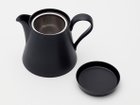 【ニーゼロイチロク/2016 / GOODS】のIngegerd Raman Tea Pot L / インゲヤード・ローマン ティーポット L ティーストレーナーが付属します。|ID:prp329100001236000